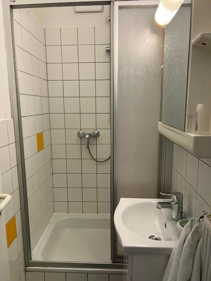 Apartmenthaus Zentrum Komfort Apartments Mit Minikuchen Verschiedener Grossen Kassel Exterior foto