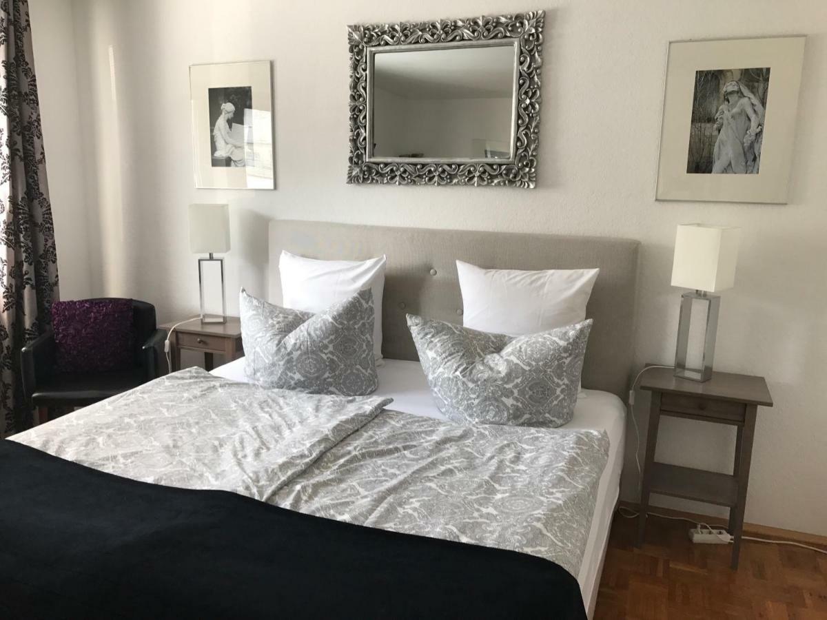 Apartmenthaus Zentrum Komfort Apartments Mit Minikuchen Verschiedener Grossen Kassel Exterior foto