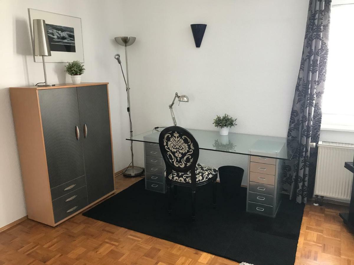 Apartmenthaus Zentrum Komfort Apartments Mit Minikuchen Verschiedener Grossen Kassel Exterior foto